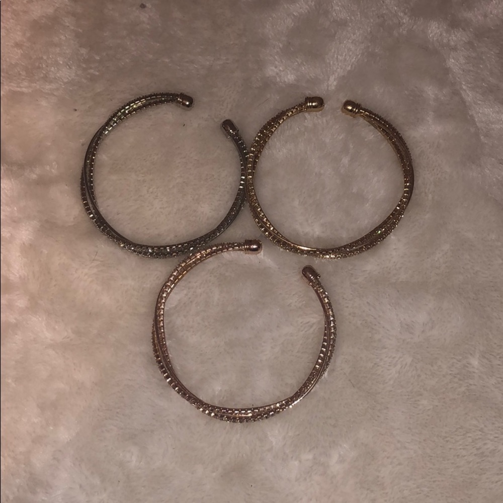 TEXTURED PAVÉ TRI-COLOR BRACELET SET